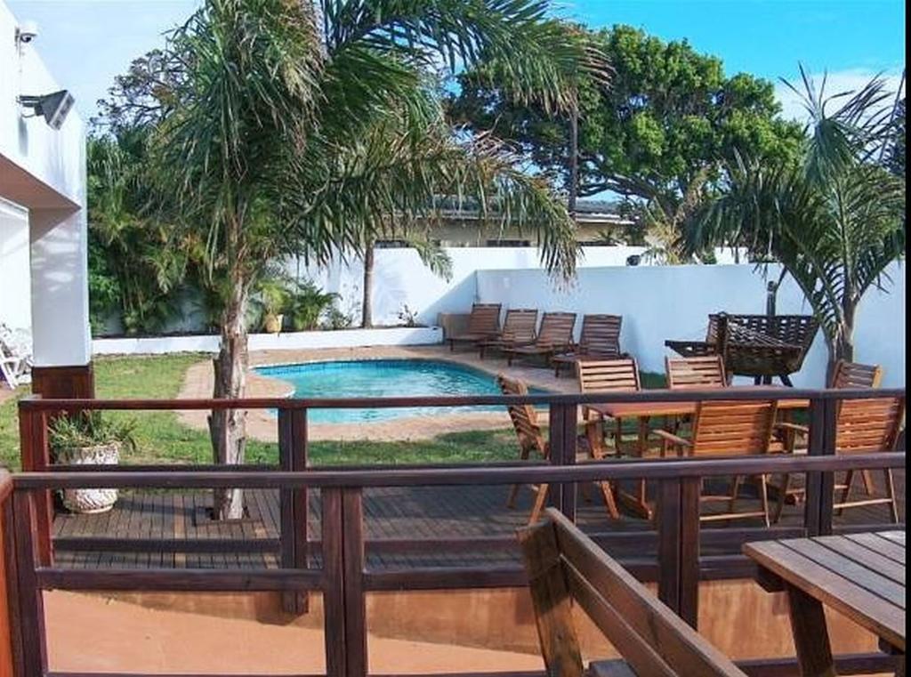 Khaya La Manzi Guest Lodge Hibberdene Exterior foto