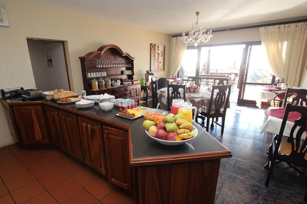 Khaya La Manzi Guest Lodge Hibberdene Exterior foto